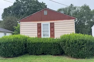 1979 Kenton St, Springfield, OH 45505 - Photo 2