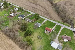 1166 W Sparrow Rd, Springfield, OH 45502 - Photo 6