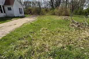 525 W Clark St, Springfield, OH 45506 - Photo 1