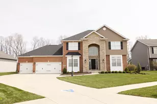 731 Sherwood Dr, Troy, OH 45373 - Photo 2