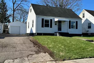 1633 N Sweetbriar Ln, Springfield, OH 45505 - Photo 2