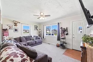 2409 Mayfair Dr, Springfield, OH 45505 - Photo 4