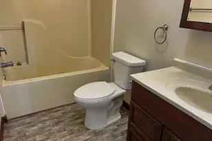 11 S Water St, Wapakoneta, OH 45895 - Photo 32