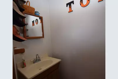 705 W Sandusky Avenue, Bellefontaine, OH 43311 - Photo 20