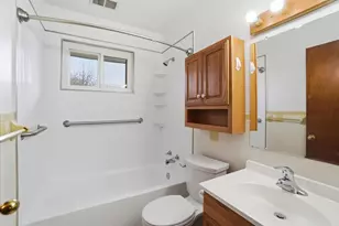 317 Mumford Dr, Troy, OH 45373 - Photo 16