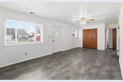 317 Mumford Drive, Troy, OH 45373 - Photo 4