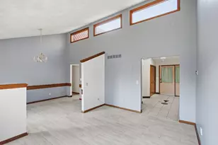 438 Merrick Dr, Beavercreek, OH 45434 - Photo 8