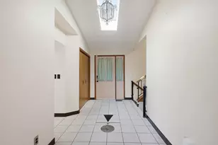 438 Merrick Dr, Beavercreek, OH 45434 - Photo 6