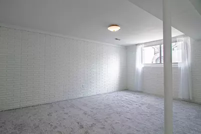 489 Caldwell Circle, New Carlisle, OH 45344 - Photo 12