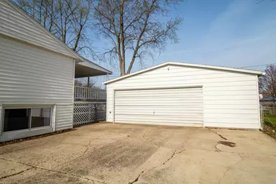 489 Caldwell Circle, New Carlisle, OH 45344 - Photo 2