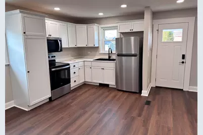 206 E Benton Street, Wapakoneta, OH 45895 - Photo 2