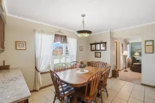 1039 Bradford Dr, Springfield, OH 45503 - Photo 4