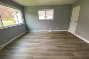 4814 Woodland Hills Blvd, Dayton, OH 45414 - Photo 6