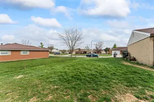 7039 Monte Carlo Dr, Englewood, OH 45322 - Photo 32