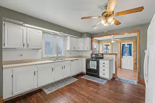 217 W Dayton St, Lewisburg, OH 45338 - Photo 6