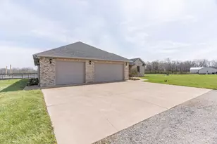 5264 Frazier-Guy Rd, Sidney, OH 45365 - Photo 2