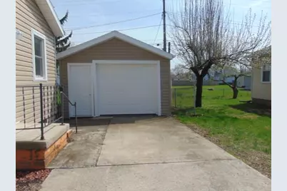 110 Ohio Street, Saint Marys, OH 45885 - Photo 4