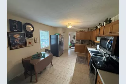 309 Wren Avenue, Bellefontaine, OH 43311 - Photo 6