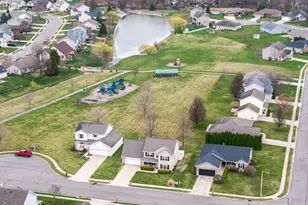 1371 Edinburgh Dr, Troy, OH 45373 - Photo 4