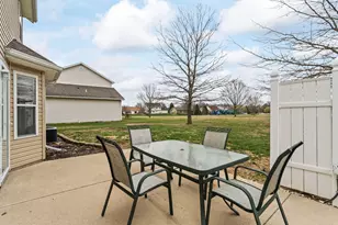 1371 Edinburgh Dr, Troy, OH 45373 - Photo 56