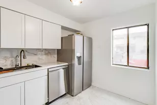 6425 Harbinger Ln, Dayton, OH 45449 - Photo 4