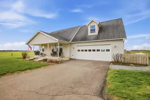 281 W Jackson Rd, Springfield, OH 45502 - Photo 2