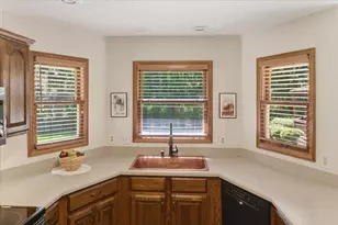 1430 Clear Springs Ct, Dayton, OH 45458 - Photo 10