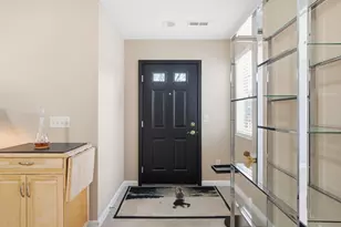 4662 Cobblestone Dr, Tipp City, OH 45371 - Photo 6