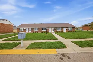 1052 Cheyenne Ave, Springfield, OH 45503 - Photo 2