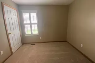 408 Deerwood Dr, Piqua, OH 45356 - Photo 14