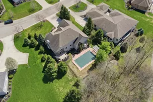 713 Stone Hollow Pl, Bellefontaine, OH 43311 - Photo 4