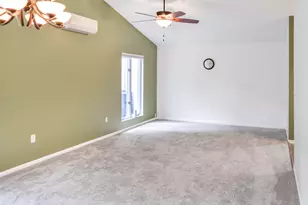 28 Rue St Clair Dr, Urbana, OH 43078 - Photo 2