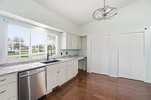 2535 Valdina Dr, Beavercreek, OH 45434 - Photo 14