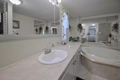 12218 Sandi Lane, Medway, OH 45341 - Photo 32