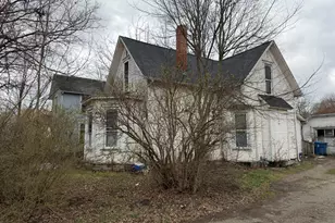 313 N Elm St, Bellefontaine, OH 43311 - Photo 1