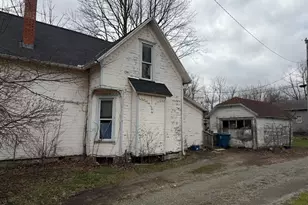 313 N Elm St, Bellefontaine, OH 43311 - Photo 2