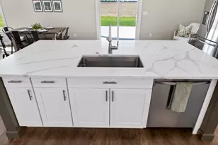 945 Rosenthal Dr, Tipp City, OH 45371 - Photo 18