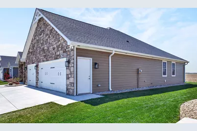 945 Rosenthal Drive, Tipp City, OH 45371 - Photo 38