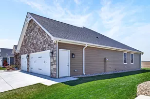 945 Rosenthal Dr, Tipp City, OH 45371 - Photo 38