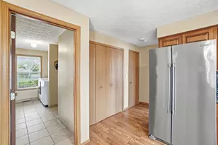 4248 Powell Rd, Huber Heights, OH 45424 - Photo 26