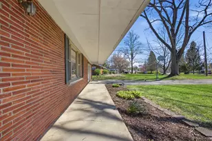 814 Wellington Dr, Springfield, OH 45506 - Photo 4