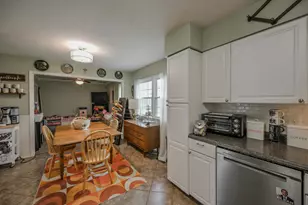 303 Villa Dr, New Carlisle, OH 45344 - Photo 10