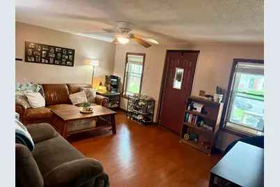 616 E Bellefontaine Street, Wapakoneta, OH 45895 - Photo 6