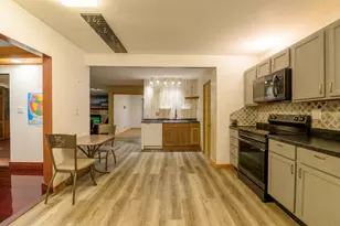 429 Colton Ave, Bellefontaine, OH 43311 - Photo 14