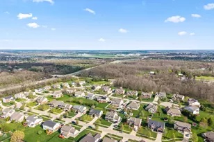 4192 Grace Cir, Beavercreek, OH 45431 - Photo 6