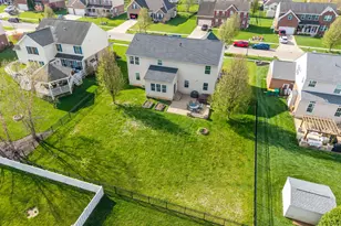 4192 Grace Cir, Beavercreek, OH 45431 - Photo 4