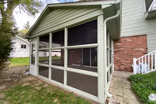 209 Shady Ln Dr, Bellefontaine, OH 43311 - Photo 2