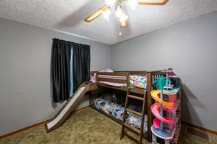 641 N Detroit St, Bellefontaine, OH 43311 - Photo 12