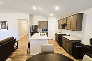 1702 Chevington Chase, Troy, OH 45373 - Photo 8