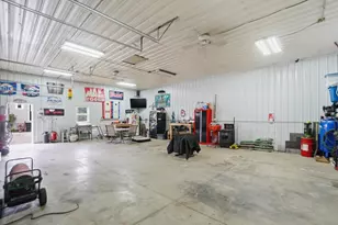 706 Buchanan St, Wapakoneta, OH 45895 - Photo 40